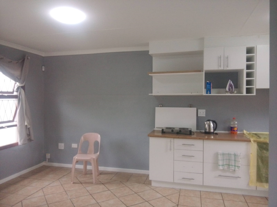 2 Bedroom Property for Sale in Sherwood Eastern Cape